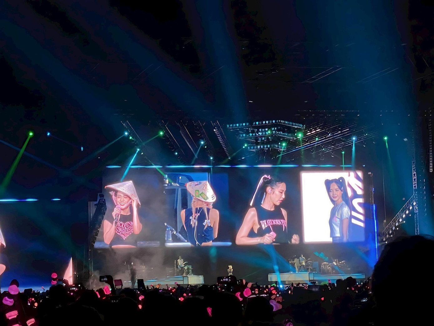 Hai đêm diễn của BlackPink tại sân vận động Mỹ Đình là minh chứng về dư địa phát triển công nghiệp văn hóa của Thủ đô Hai đêm diễn của BlackPink tại sân vận động Mỹ Đình là minh chứng về dư địa phát triển công nghiệp văn hóa của Thủ đô