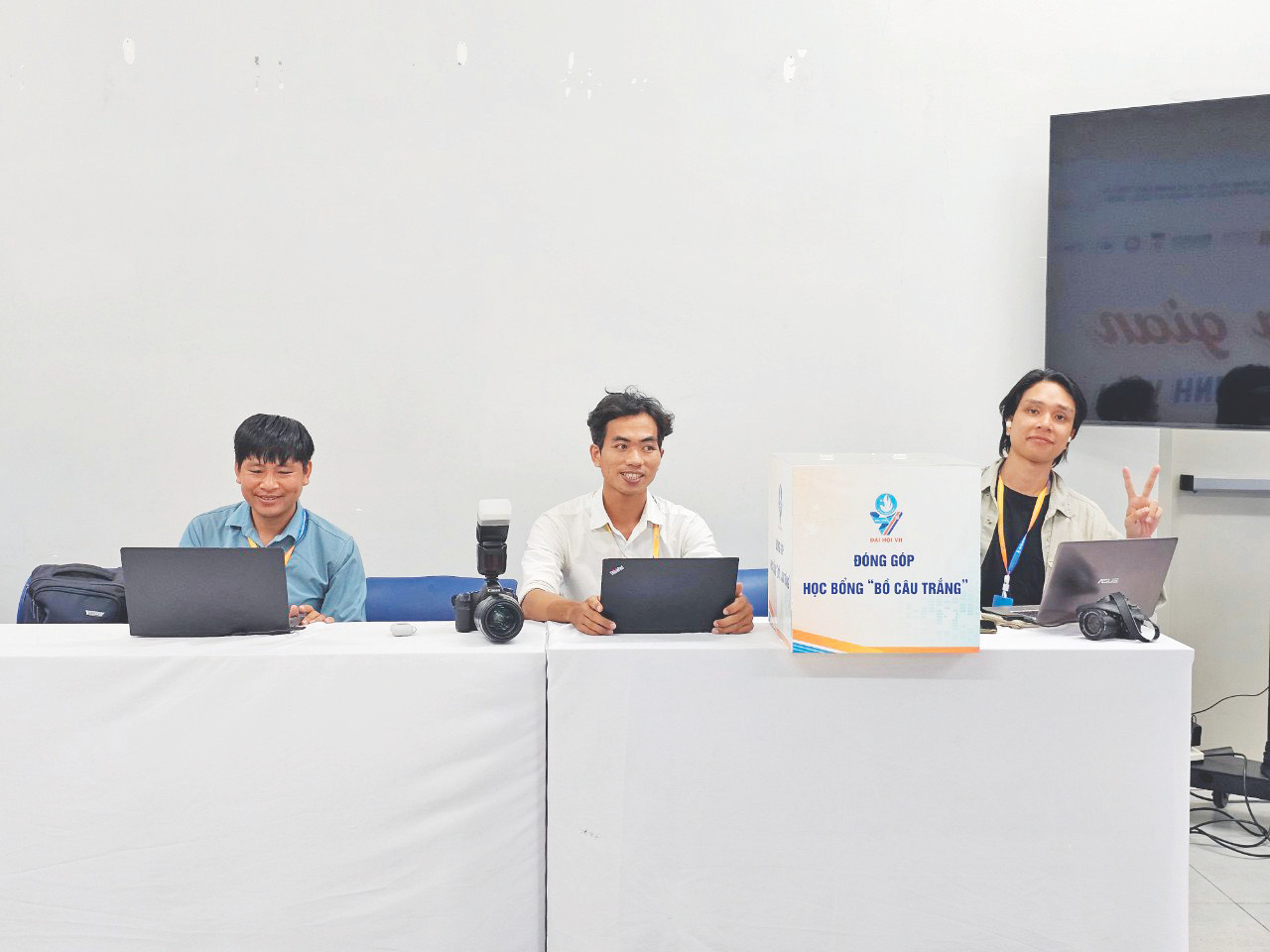 Đồng hành cùng PV Văn Tiệp, Ngô Tùng tại Đại hội Hội Sinh viên Đồng hành cùng PV Văn Tiệp, Ngô Tùng tại Đại hội Hội Sinh viên