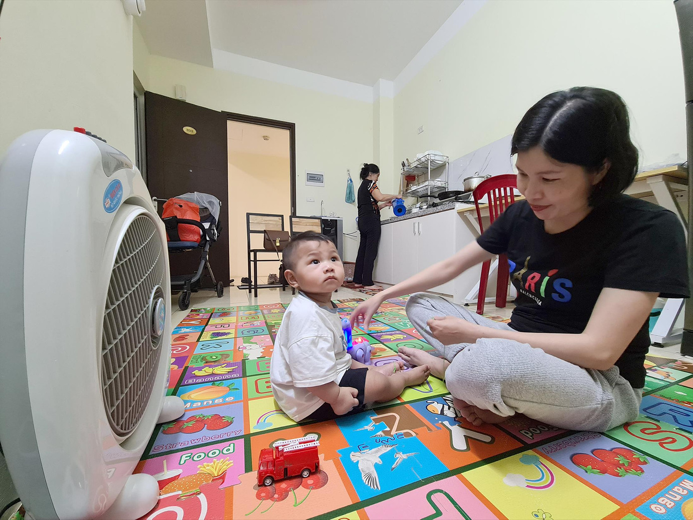 Rất cần sớm có chính sách hỗ trợ lao động thất nghiệp để duy trì việc làm. Ảnh công nhân khu công nghiệp Đồng Văn, Hà Nam Ảnh: Phạm Thanh Rất cần sớm có chính sách hỗ trợ lao động thất nghiệp để duy trì việc làm. Ảnh công nhân khu công nghiệp Đồng Văn, Hà Nam Ảnh: Phạm Thanh