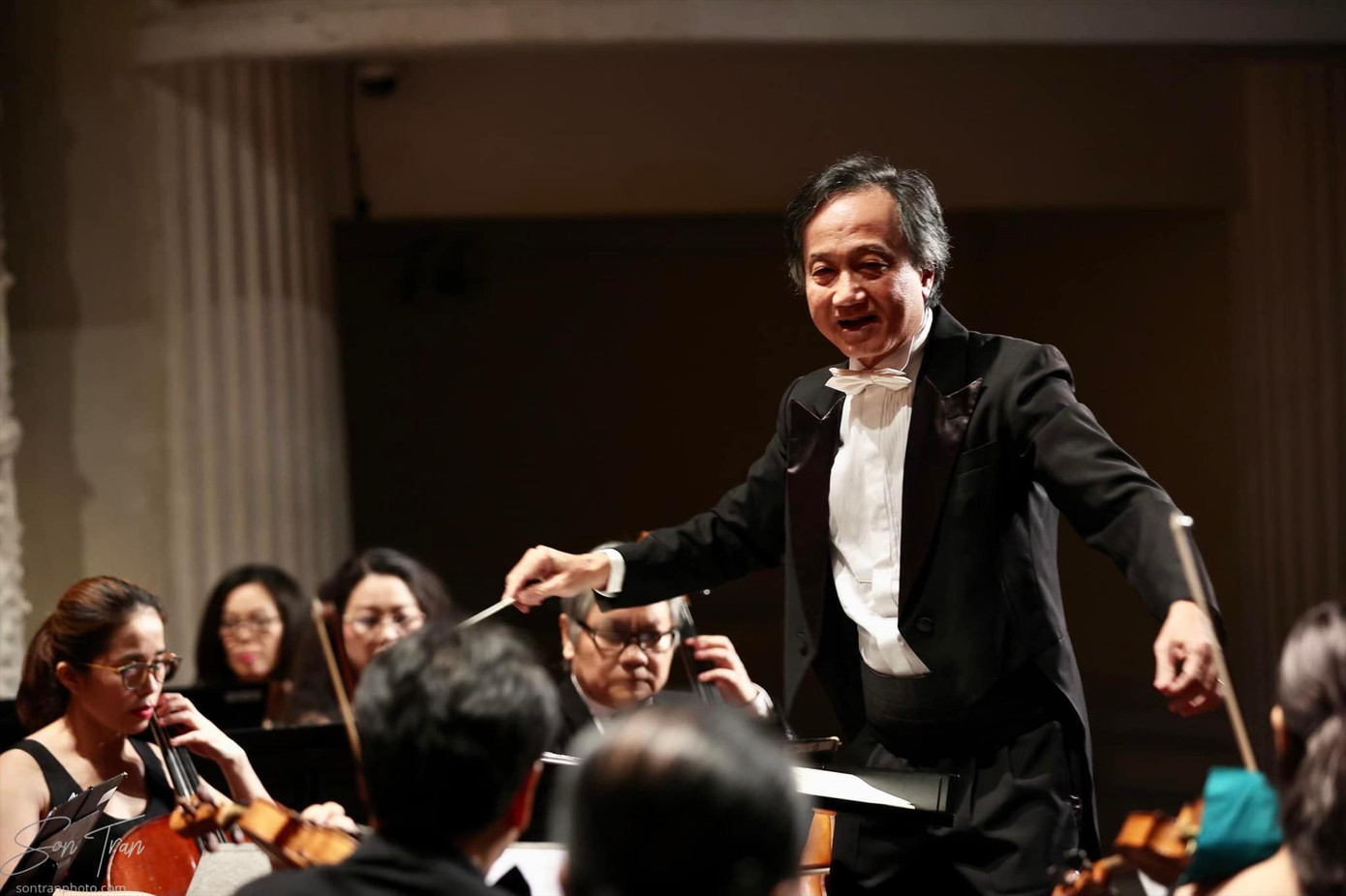 Nhạc trưởng Trần Vương Thạch sẽ chỉ huy đêm hòa nhạc 25/2 tại Học viện Âm nhạc Quốc gia Việt Nam Nhạc trưởng Trần Vương Thạch sẽ chỉ huy đêm hòa nhạc 25/2 tại Học viện Âm nhạc Quốc gia Việt Nam