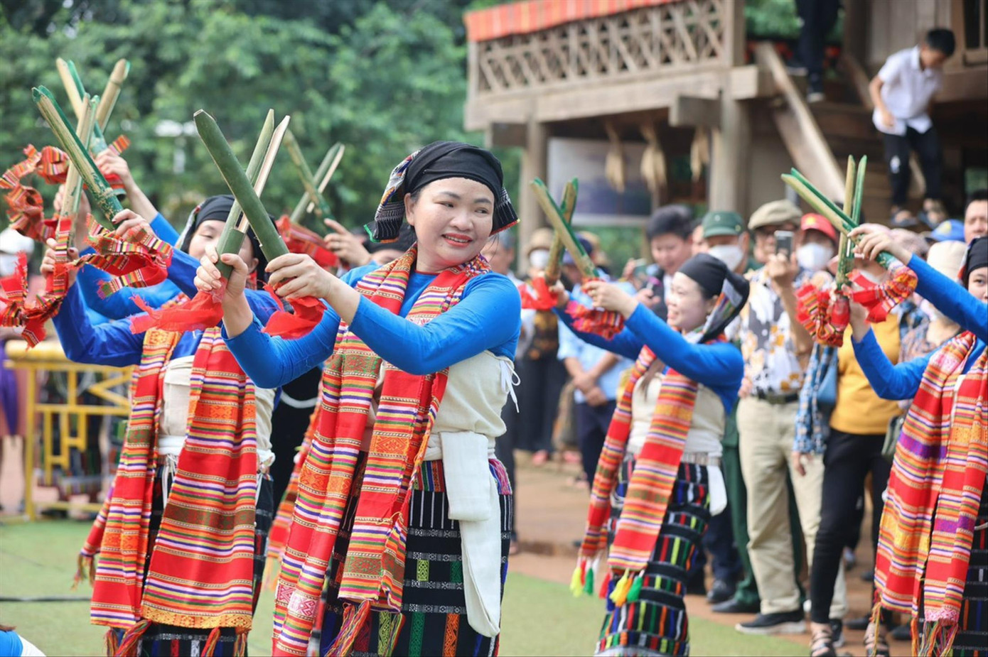 Lan tỏa nét đẹp, lối sống đẹp, ứng xử văn hóa sâu rộng vào đời sống xã hội Lan tỏa nét đẹp, lối sống đẹp, ứng xử văn hóa sâu rộng vào đời sống xã hội