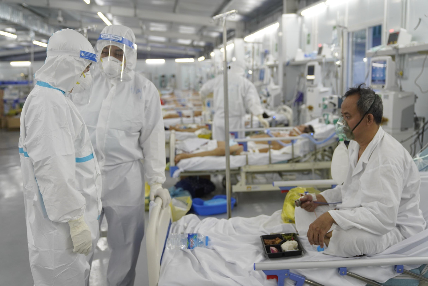 Những quyết sách chiến lược đã giữ lại sinh mạng cho nhiều người bệnh. Ảnh: Phạm Nguyễn Những quyết sách chiến lược đã giữ lại sinh mạng cho nhiều người bệnh. Ảnh: Phạm Nguyễn