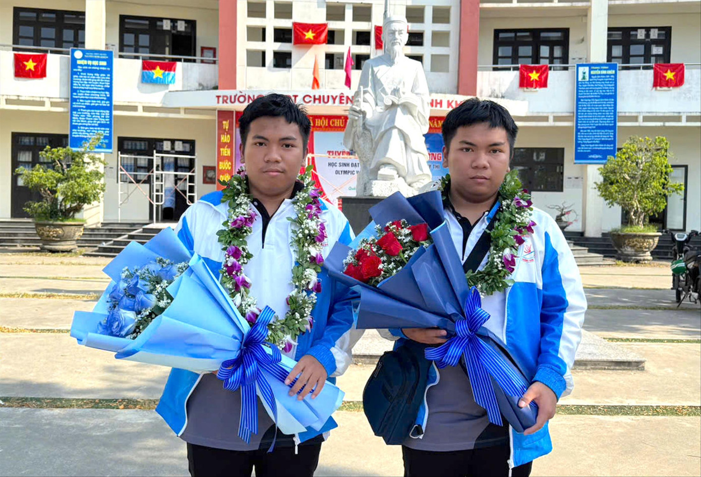 Hai anh em song sinh mê Toán