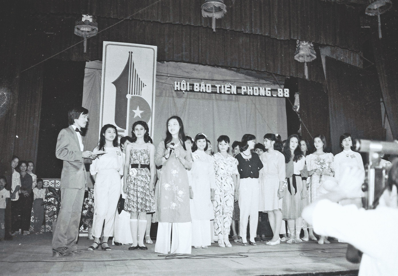 Những người đẹp tham dự cuộc thi Hoa hậu Hội báo Tiền Phong Những người đẹp tham dự cuộc thi Hoa hậu Hội báo Tiền Phong