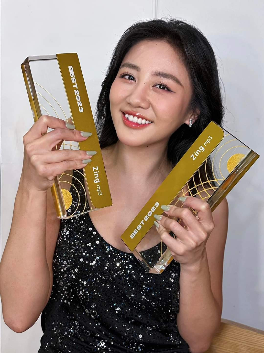 Văn Mai Hương còn đoạt nhiều giải thưởng âm nhạc khác