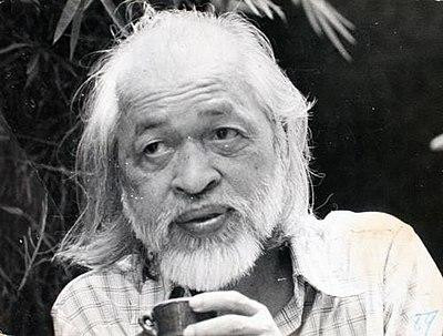 Nhà thơ Hoàng Trung Thông Nhà thơ Hoàng Trung Thông