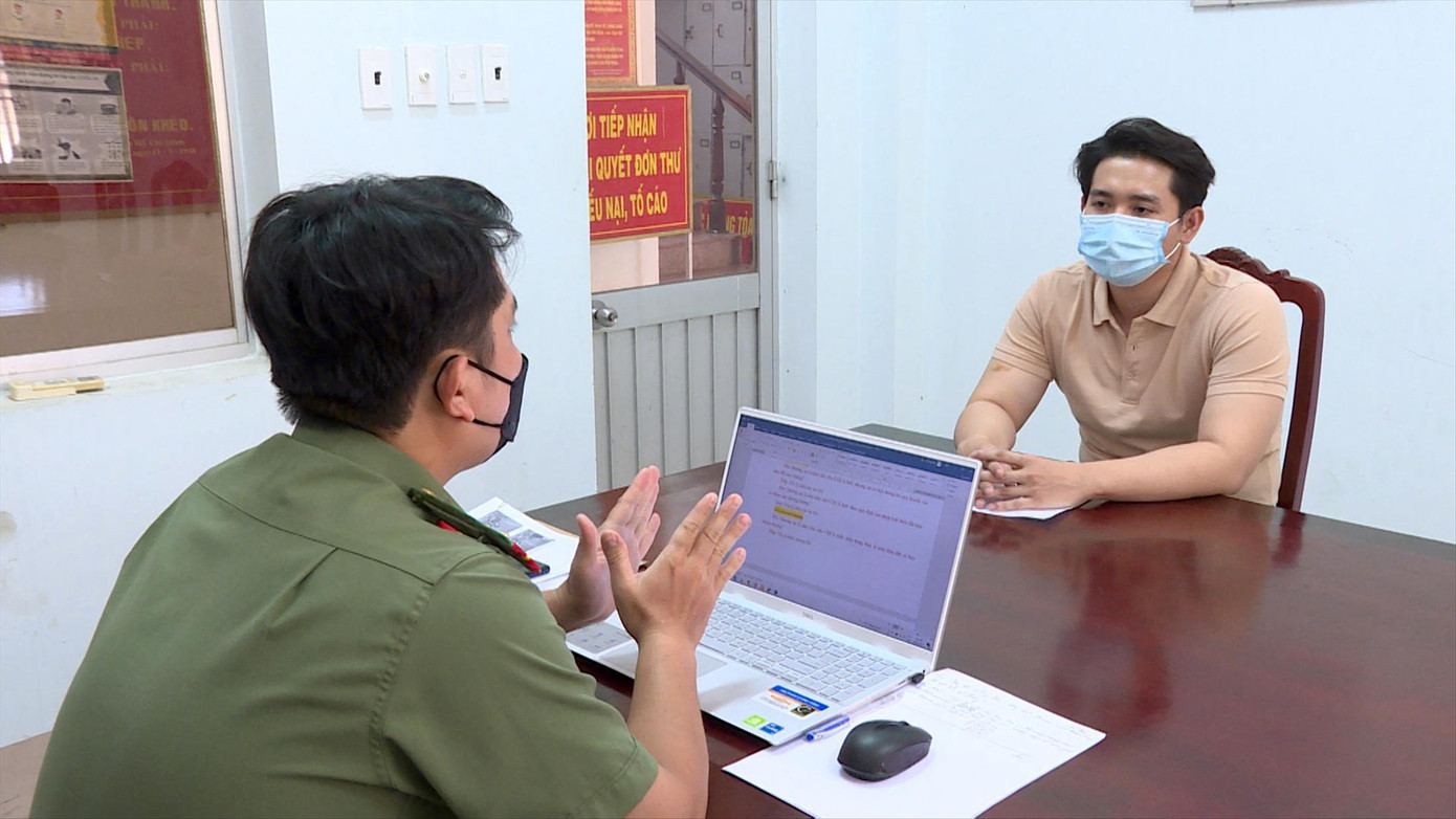 Nguyễn Minh Luân làm việc với Công an huyện Đất Đỏ vì clip “cho đất ăn tiền”