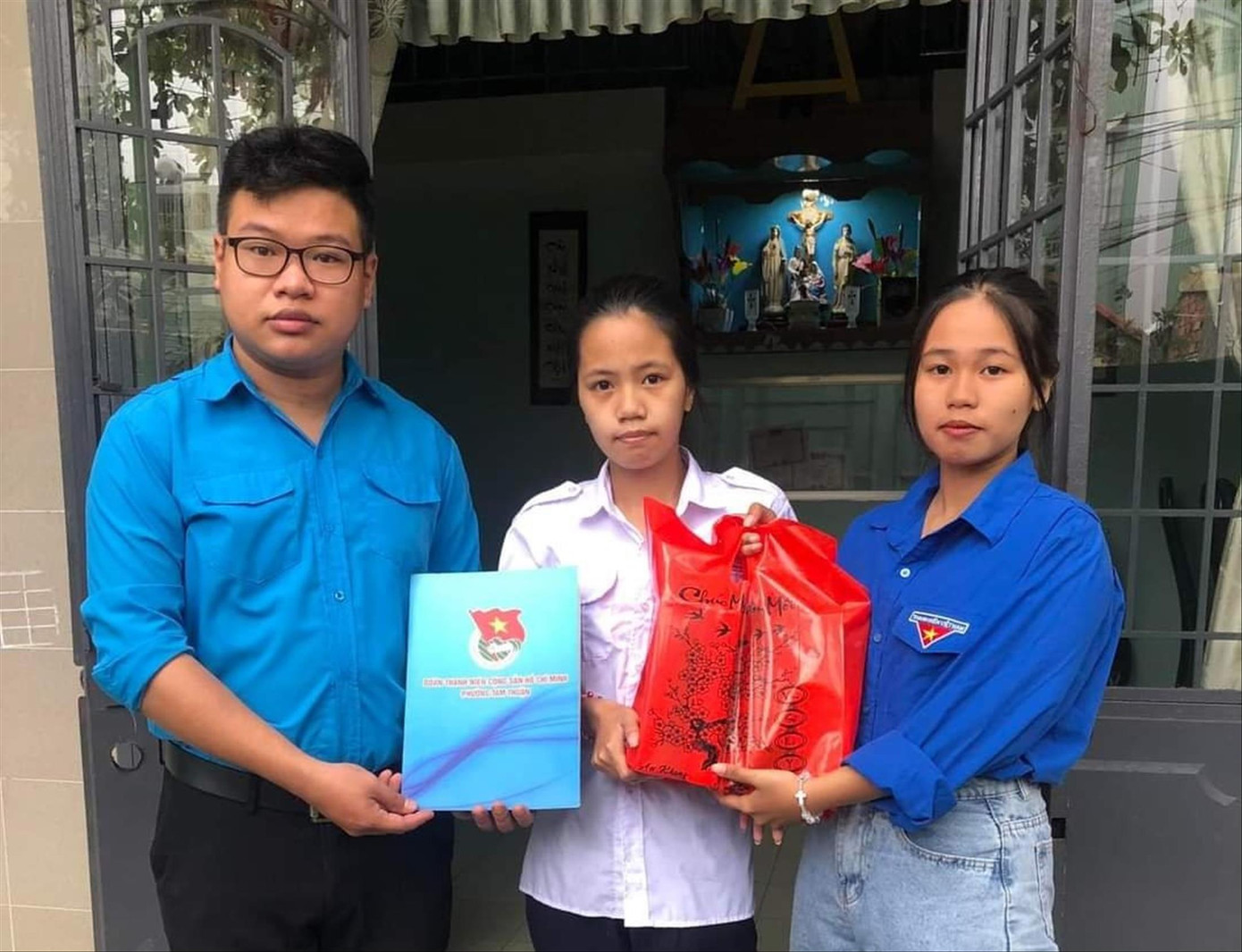 Anh Nguyễn Huy Cường - Phó Chủ tịch Hội LHTN phường Tam Thuận, quận Thanh Khê (Đà Nẵng) tạo ra nhiều sân chơi bổ ích cho trẻ em Anh Nguyễn Huy Cường - Phó Chủ tịch Hội LHTN phường Tam Thuận, quận Thanh Khê (Đà Nẵng) tạo ra nhiều sân chơi bổ ích cho trẻ em