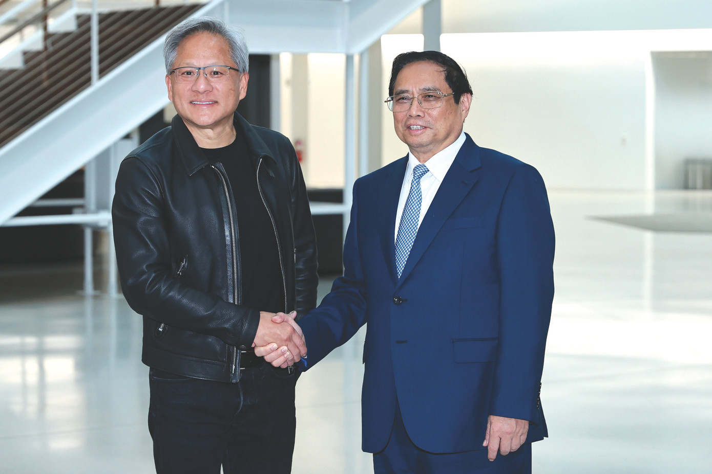 Thủ tướng Phạm Minh Chính và ông Jensen Huang, CEO Nvidia, trong cuộc gặp tháng 9/2023 tại MỹẢnh: VGP