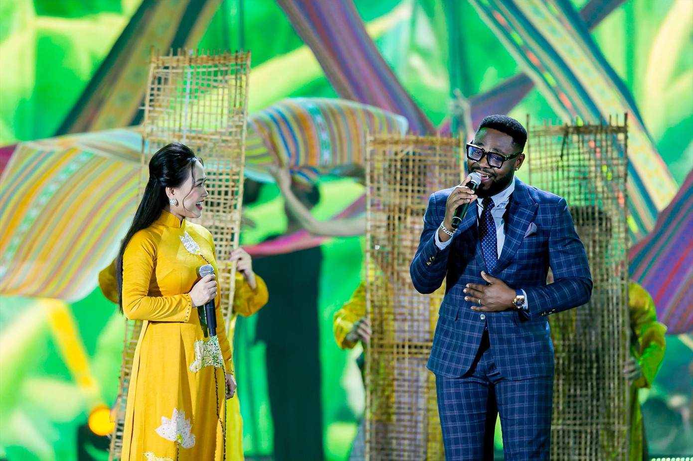 Đây là lần đầu tiên, Cee Jay hát dòng nhạc dân ca ví, giặm