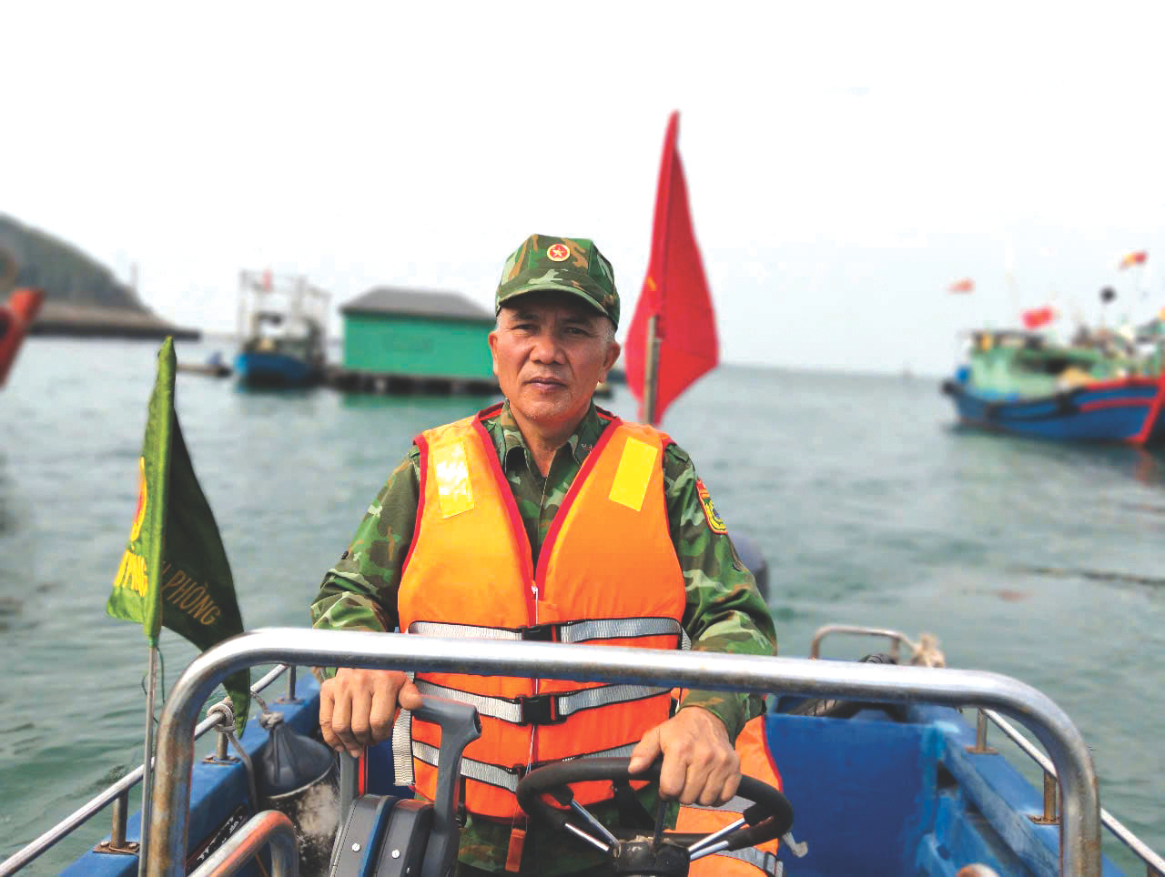 Trung tá Nguyễn Văn Thủy lưu giữ kỉ niệm đời lính bằng cái Tết cuối cùng trên đảo Trần Trung tá Nguyễn Văn Thủy lưu giữ kỉ niệm đời lính bằng cái Tết cuối cùng trên đảo Trần