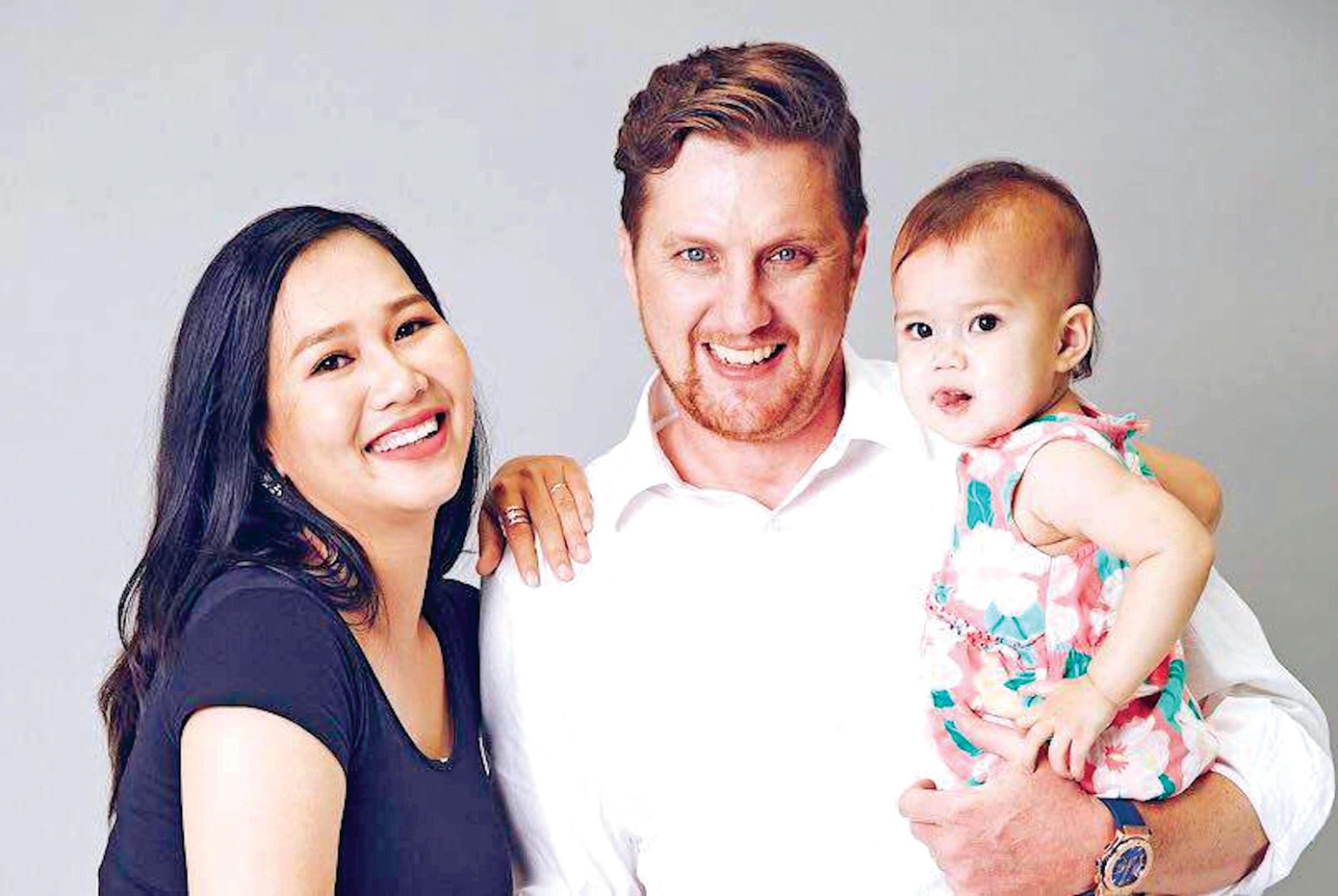 Vợ chồng Aaron - Nhã Uyên Vợ chồng Aaron - Nhã Uyên