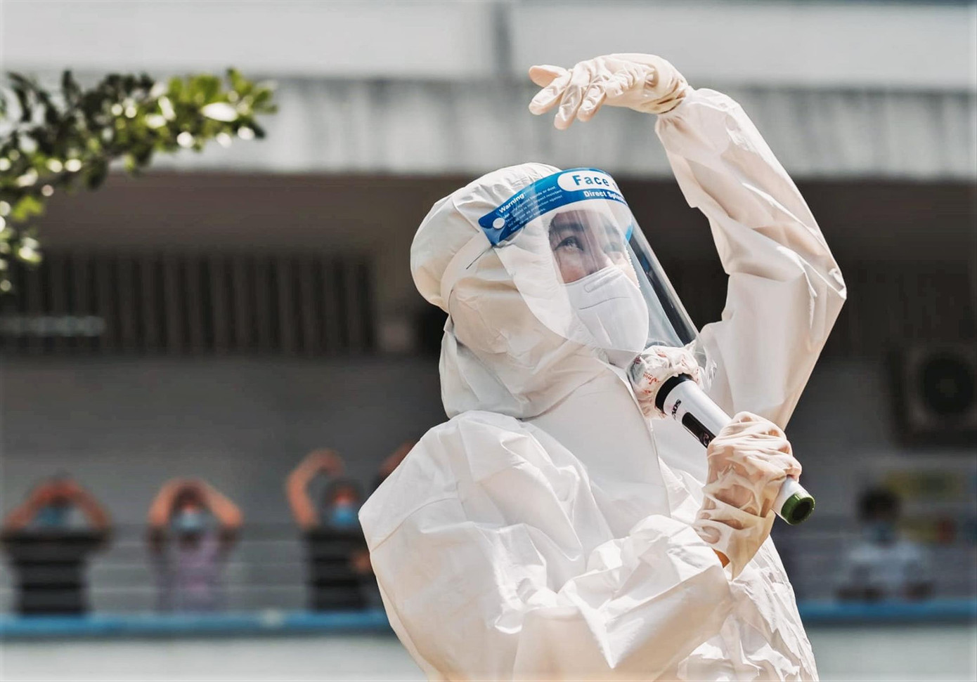 M.C Quỳnh Hoa được gọi là “nữ tướng” chống COVID - 19 M.C Quỳnh Hoa được gọi là “nữ tướng” chống COVID - 19