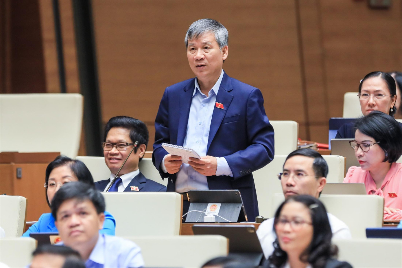 ĐB Nguyễn anh Trí (Hà Nội) ĐB Nguyễn anh Trí (Hà Nội)