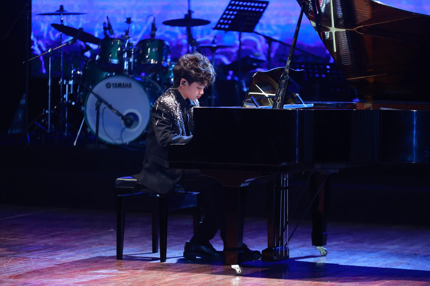 Cao Phú Quý đắm mình trong những bản nhạc piano cổ điển