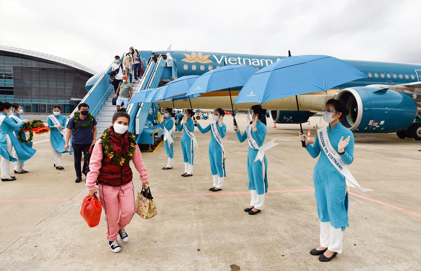 Dịp nghỉ lễ 30/4 -1/5 năm nay, dự kiến lượng khách hàng không còn vượt cùng kỳ năm 2019 – khi chưa có dịch COVID-19. Ảnh: PT Dịp nghỉ lễ 30/4 -1/5 năm nay, dự kiến lượng khách hàng không còn vượt cùng kỳ năm 2019 – khi chưa có dịch COVID-19. Ảnh: PT