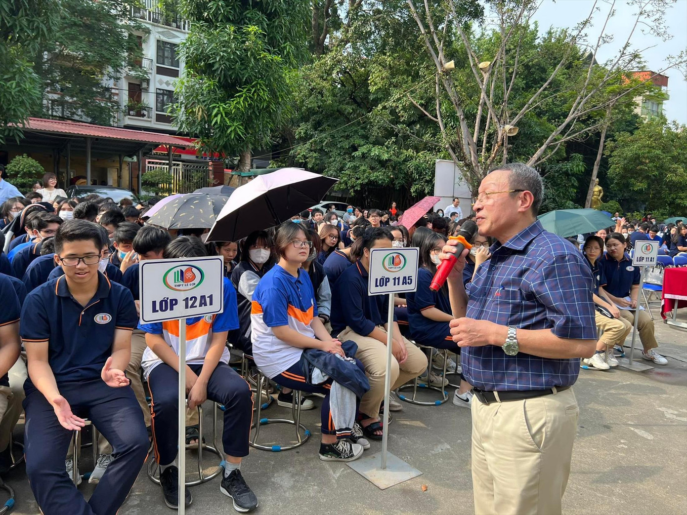 Học sinh cần được tư vấn, trao đổi với Ban giám hiệu để phòng, chống bạo lực học đường ảnh: Quỳnh Anh Học sinh cần được tư vấn, trao đổi với Ban giám hiệu để phòng, chống bạo lực học đường ảnh: Quỳnh Anh