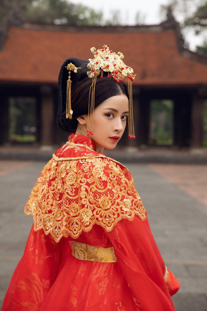 Chi Pu hoá cô Cám, truyện cổ “Tấm Cám”, trong MV “Anh ơi ở lại”