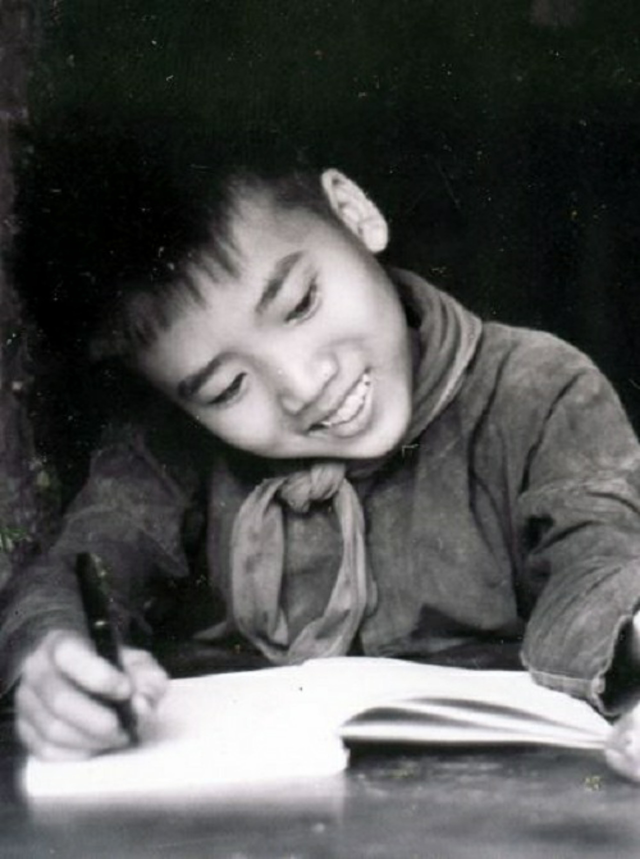 Nhà thơ Trần Đăng Khoa thời niên thiếu