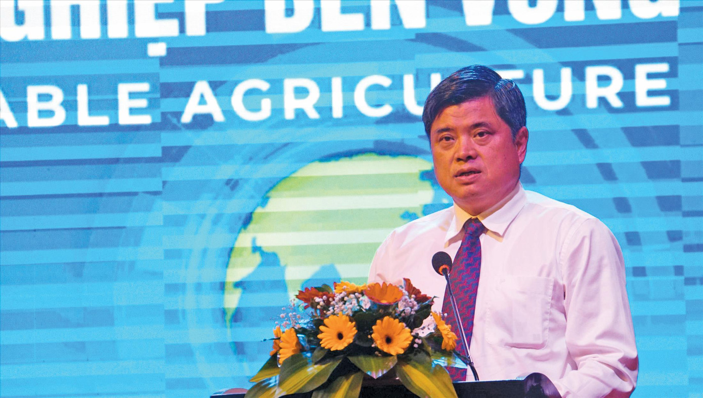 Ông Trần Thanh Nam, Thứ trưởng Bộ NN&PTNT phát biểu Ông Trần Thanh Nam, Thứ trưởng Bộ NN&PTNT phát biểu