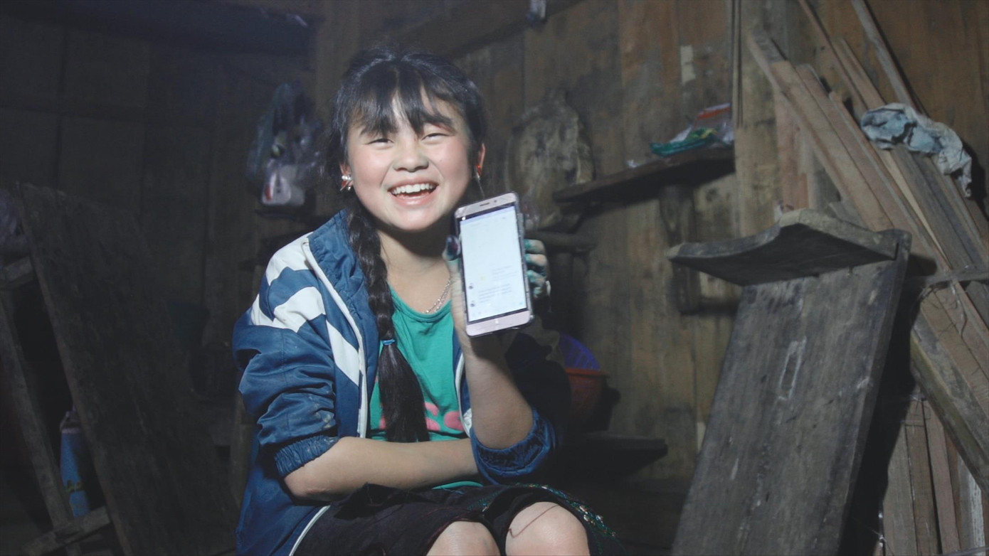 Những thời khắc kịch tính nhất trong cuộc đời của thiếu nữ Mông được lưu giữ sống động trong Những đứa trẻ trong sương. Ảnh: HÀ LỆ DIỄM Những thời khắc kịch tính nhất trong cuộc đời của thiếu nữ Mông được lưu giữ sống động trong Những đứa trẻ trong sương. Ảnh: HÀ LỆ DIỄM