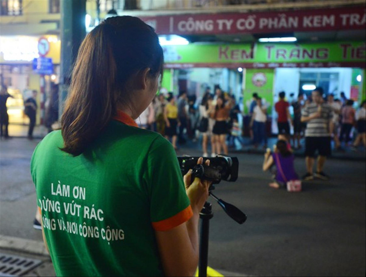 UBND quận Hoàn Kiếm đặt camera xử phạt hành vi xả rác thời điểm năm 2019