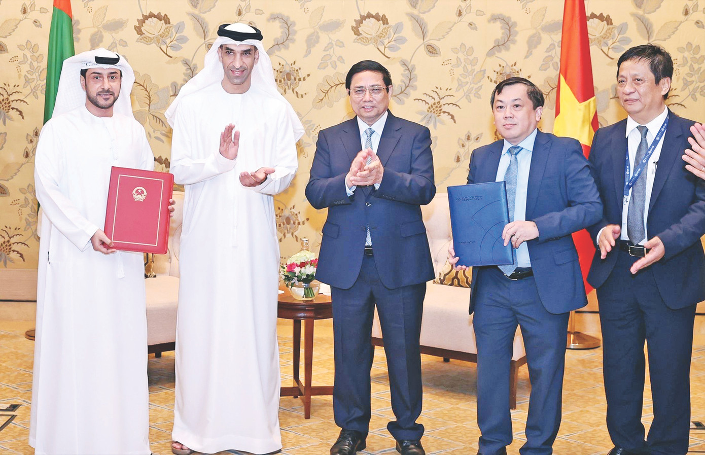 Thủ tướng Phạm Minh Chính chứng kiến trao biên bản ghi nhớ hợp tác giữa các đơn vị của Việt Nam và UAE
