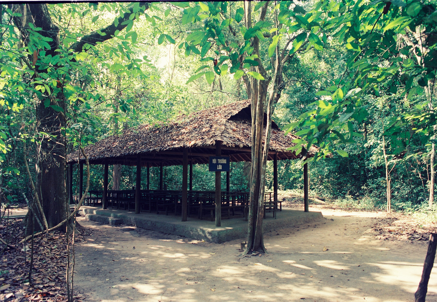 Hội trường lớn