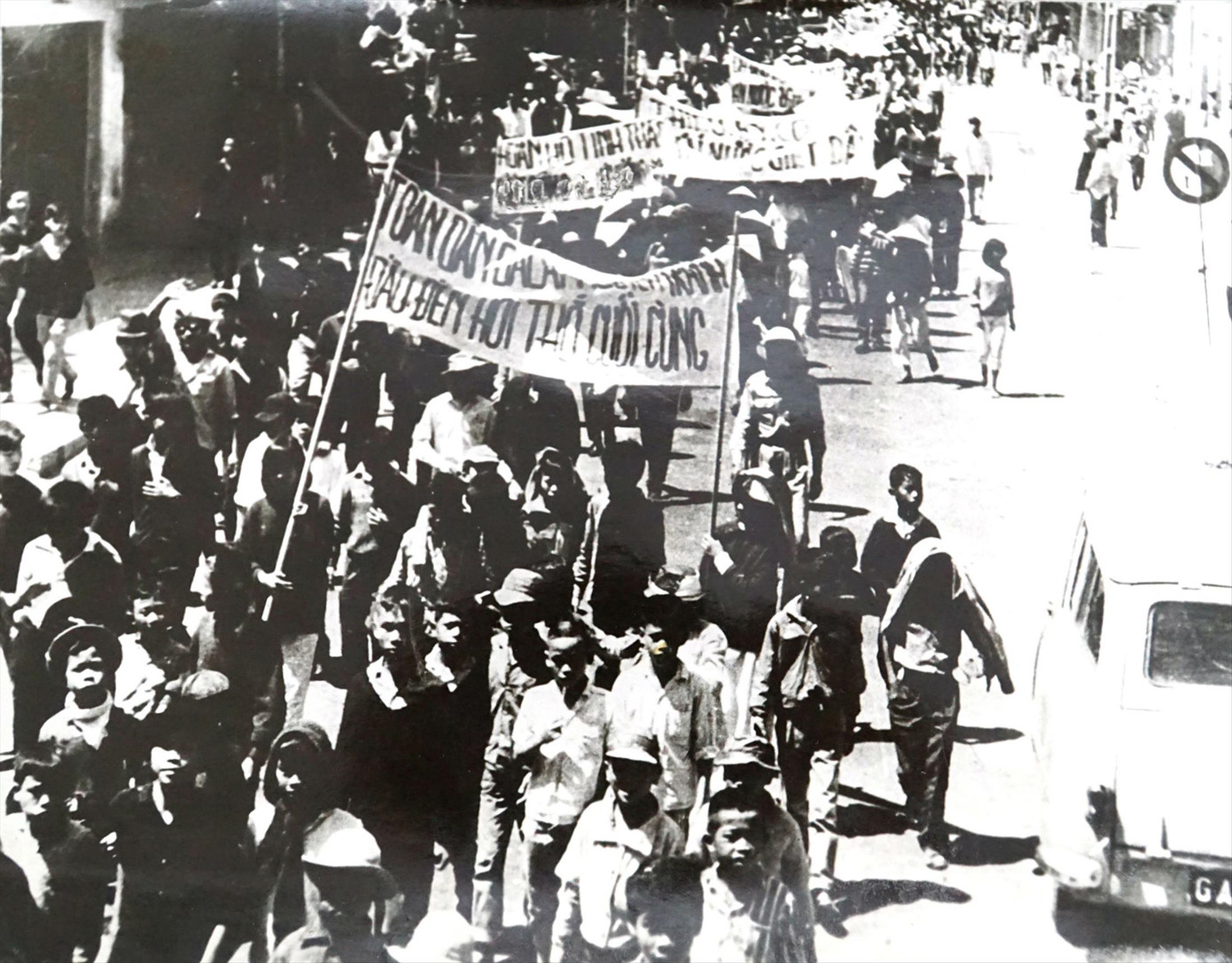 Sinh viên học sinh phát động phong trào đấu tranh chính trị, tháng 3/1966
