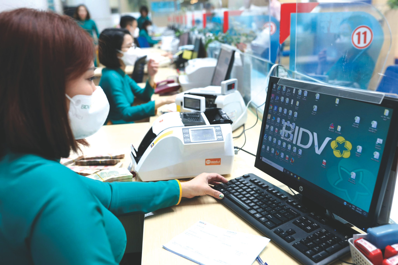 Giảm lãi suất, tăng khả năng tiếp cận vốn của doanh nghiệp để thúc đẩy tăng trưởng tín dụng. Ảnh: Như Ý Giảm lãi suất, tăng khả năng tiếp cận vốn của doanh nghiệp để thúc đẩy tăng trưởng tín dụng. Ảnh: Như Ý