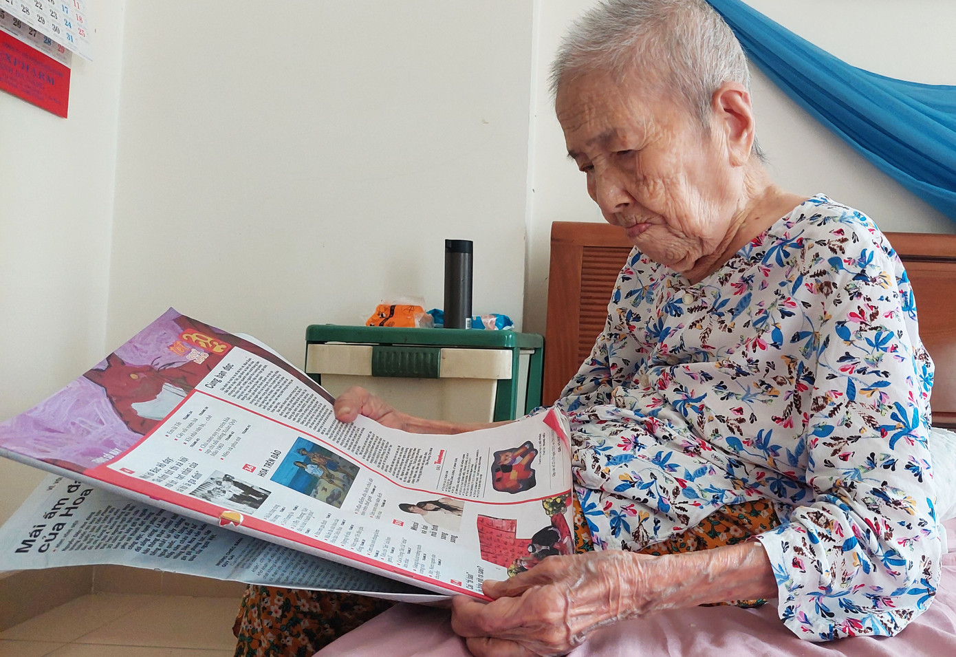 Người con gái gần trăm tuổi của Phan Khôi với báo Tiền Phong. Ảnh: Trần Tuấn Người con gái gần trăm tuổi của Phan Khôi với báo Tiền Phong. Ảnh: Trần Tuấn