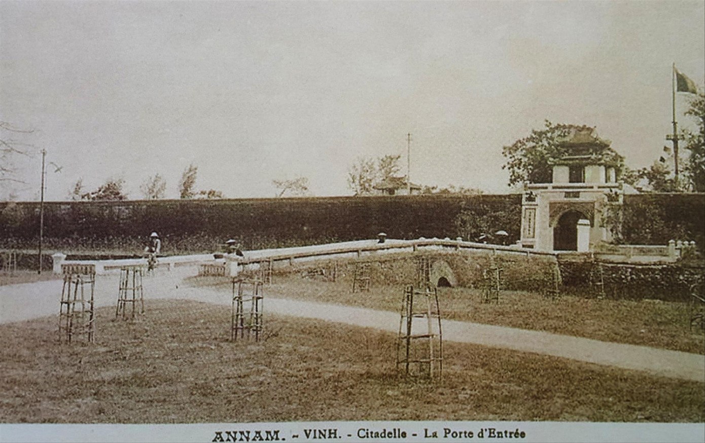 Cổng thành Vinh năm 1929. Ảnh: Trần Đình Quán
