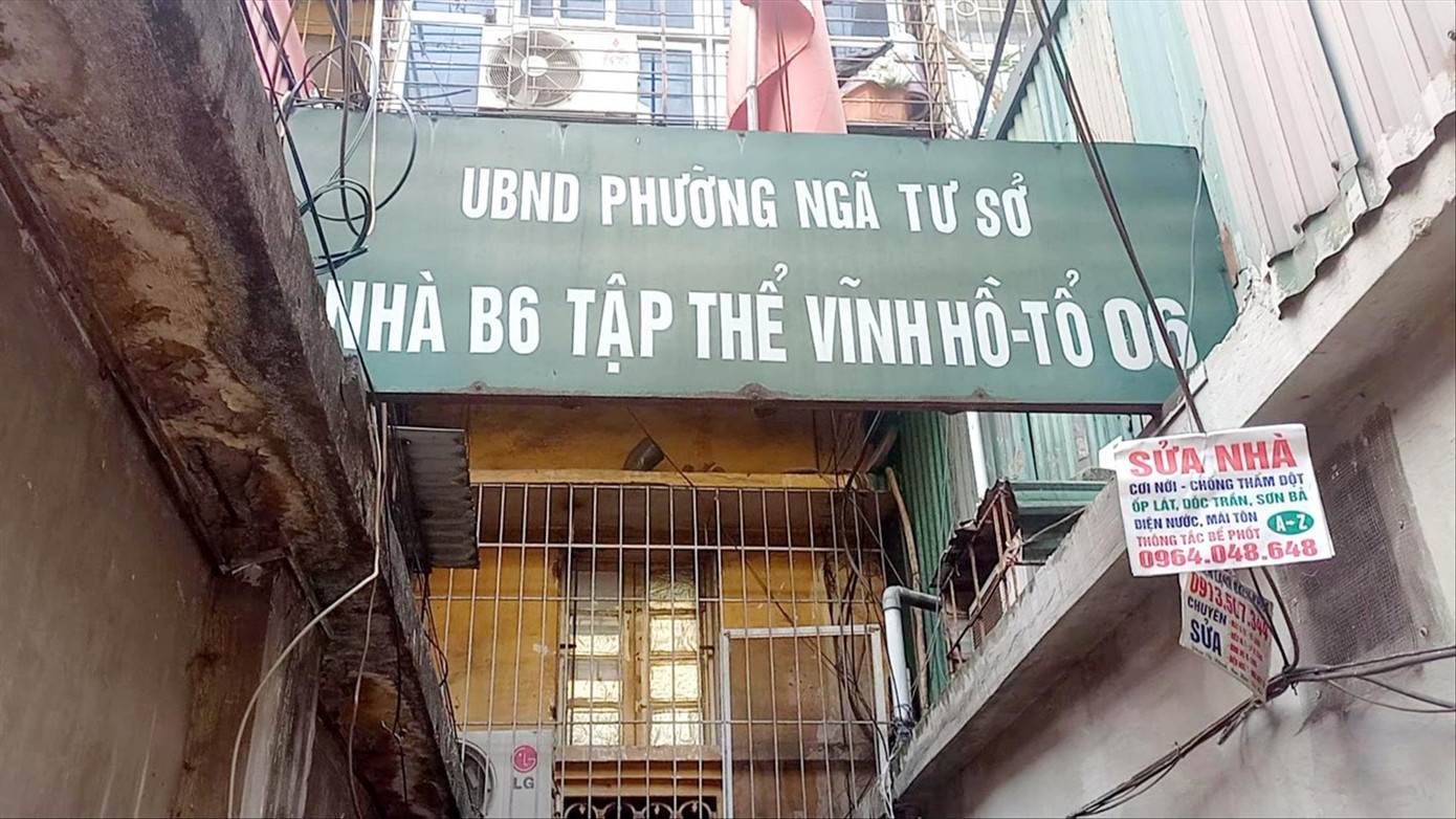 Bảng hiệu, chuồng cọp tại nhà tập thể B6, Đống Đa