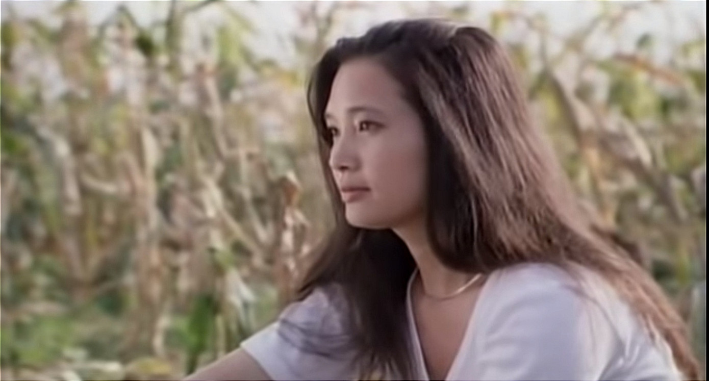 Quyên của Lê Vân được ví như “Con gái thủy thần”