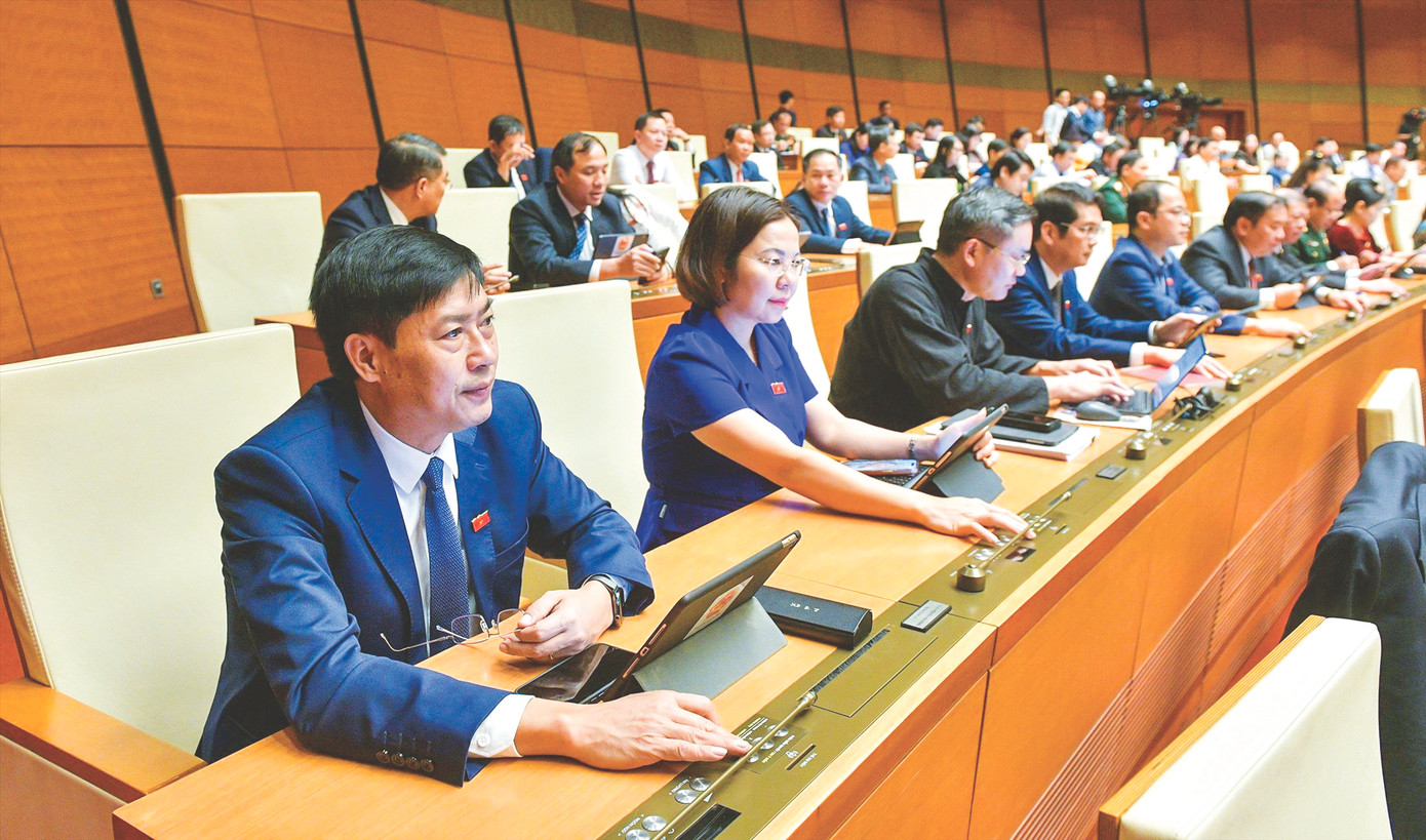 Quốc hội đã hoàn thành gần 82% tổng số nhiệm vụ xây dựng pháp luật trong cả nhiệm kỳ Quốc hội đã hoàn thành gần 82% tổng số nhiệm vụ xây dựng pháp luật trong cả nhiệm kỳ