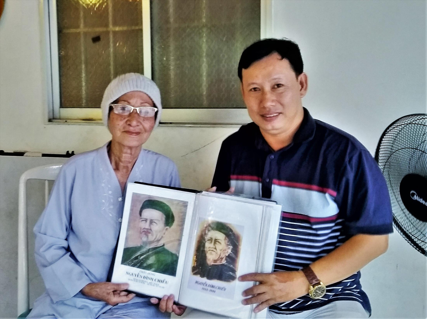 Tác giả bài viết và nhà nghiên cứu Châu Anh Phụng (trái) tại Long An, 5/2021 Ảnh: Mai Thị Bé Tác giả bài viết và nhà nghiên cứu Châu Anh Phụng (trái) tại Long An, 5/2021 Ảnh: Mai Thị Bé