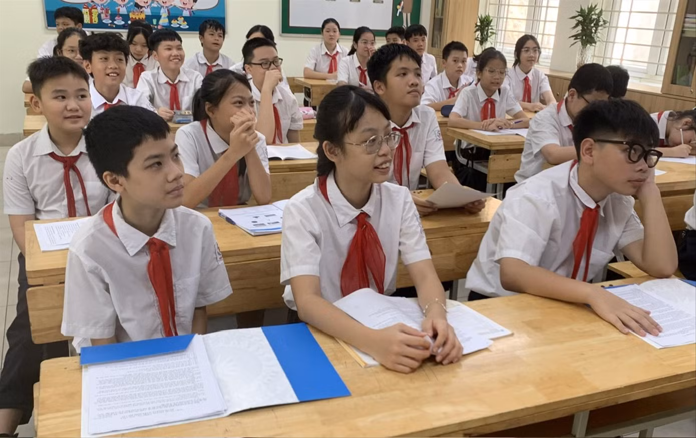 Học sinh tại Hà Nội trong 1 tiết học. Ảnh: NGHIÊM HUÊ