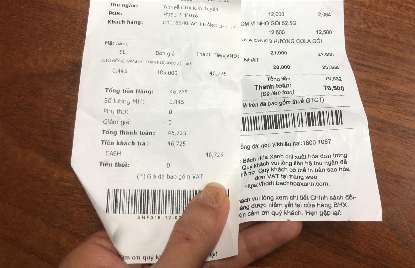 Việc cộng gộp thuế VAT khiến khách hàng băn khoăn khi mua sắm