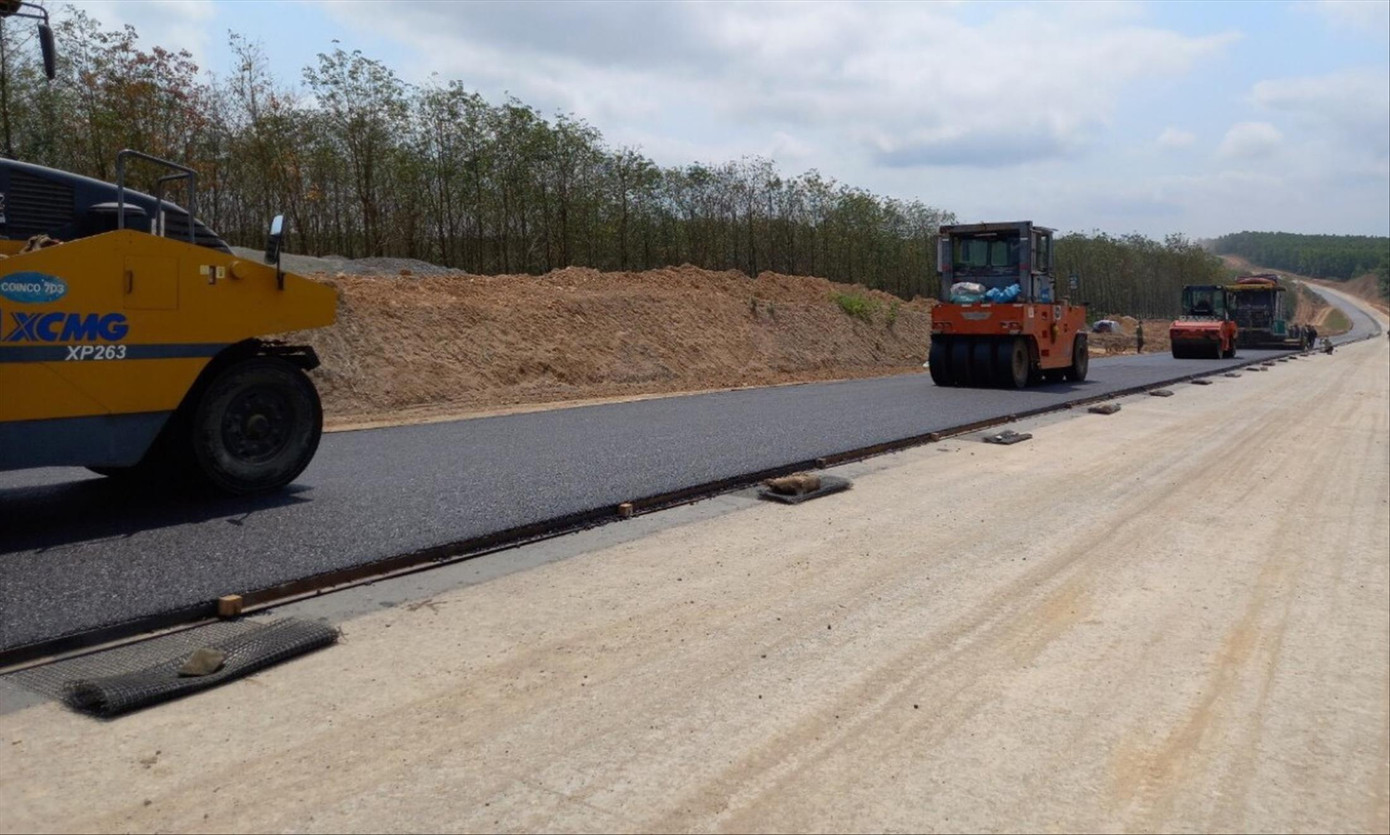Thi công cao tốc Bắc-Nam đoạn Cam Lộ-La Sơn đoạn qua tỉnh Quảng Trị đang chậm tiến độ