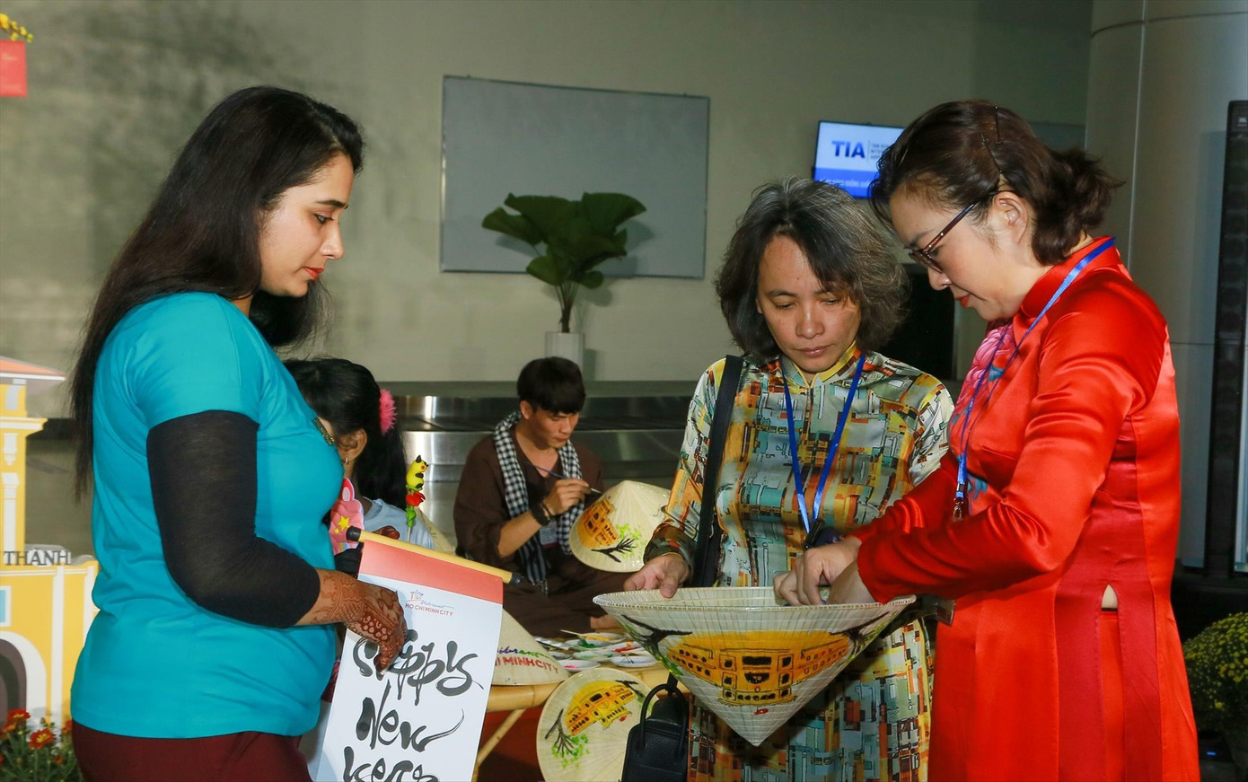 Những vị khách quốc tế “xông đất” TPHCM. Ảnh: Phong Nguyễn Những vị khách quốc tế “xông đất” TPHCM. Ảnh: Phong Nguyễn