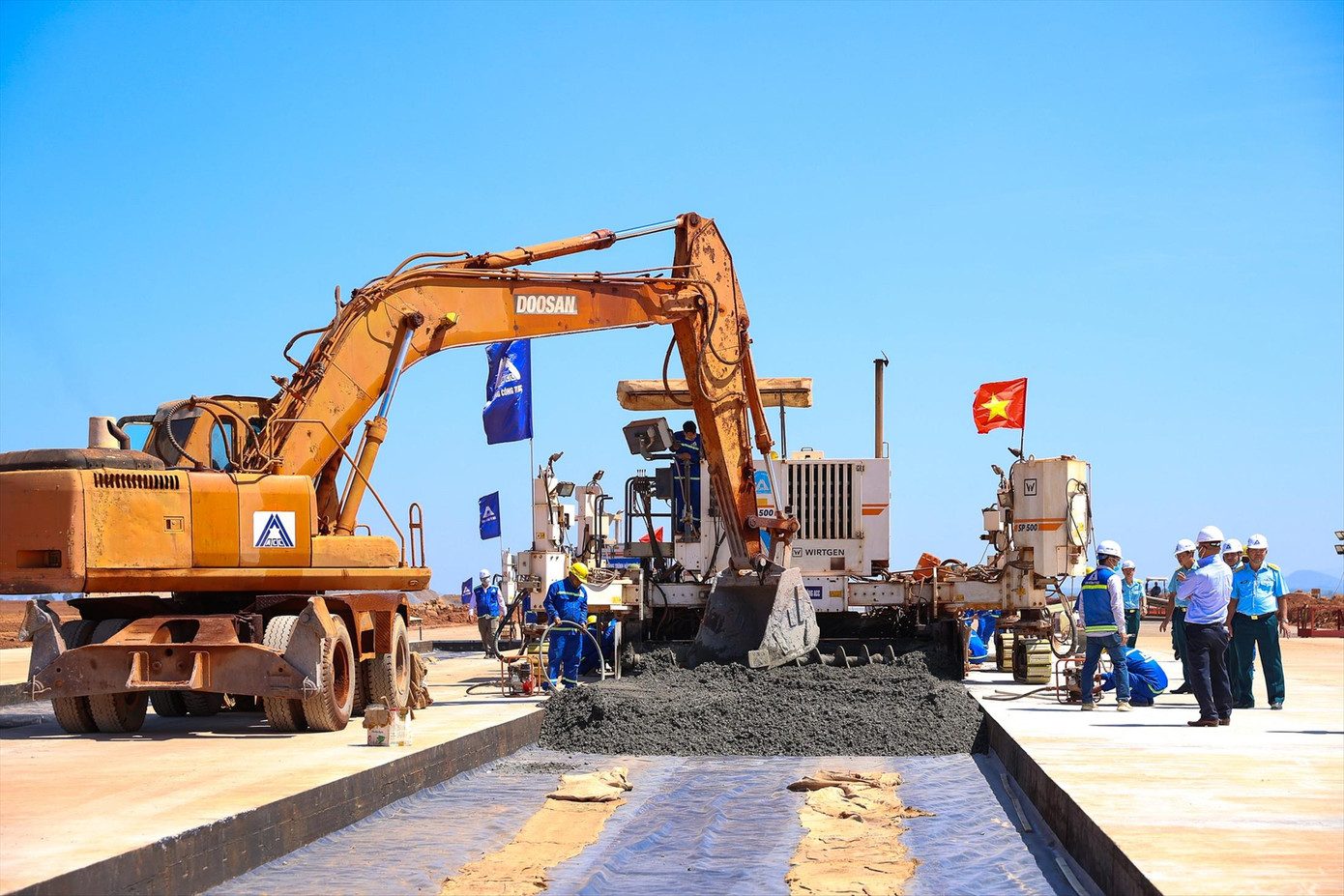 Đánh giá, lựa chọn cán bộ khi sáp nhập các đơn vị lại với nhau nên căn cứ vào kết quả thực hiện công việc được giao Đánh giá, lựa chọn cán bộ khi sáp nhập các đơn vị lại với nhau nên căn cứ vào kết quả thực hiện công việc được giao