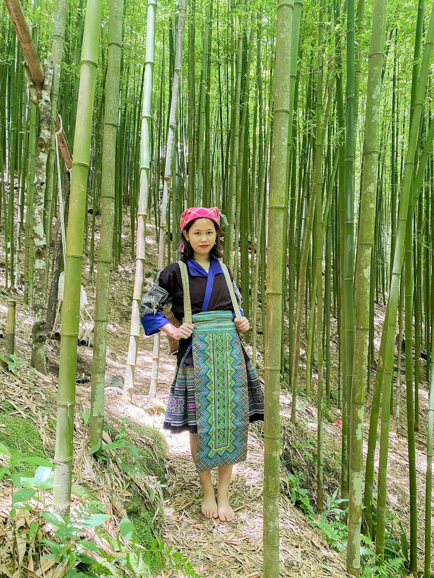 Từ huyện miền núi Mù Cang Chải, Hảng Thị Lỳ đã nỗ lực đến với cánh cổng trường đại học quốc tế. Từ huyện miền núi Mù Cang Chải, Hảng Thị Lỳ đã nỗ lực đến với cánh cổng trường đại học quốc tế.