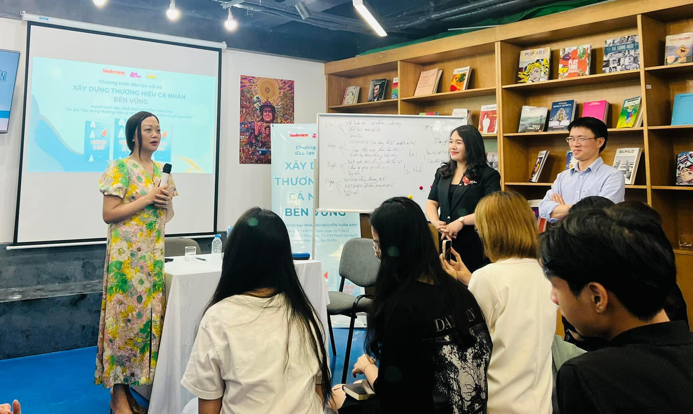 Thạc sĩ Phạm Bích Diệp – Phó Trưởng khoa Nhiếp ảnh, trường Đại học Sân khấu Điện ảnh Hà Nội chia sẻ sau khi chương trình kết thúc.