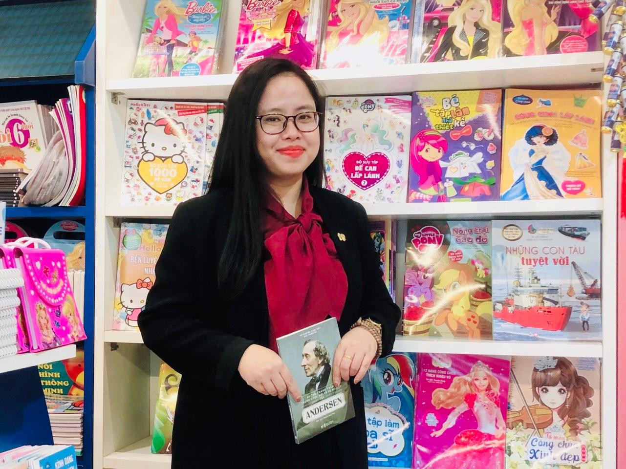 Chị Nguyễn Thu Trang – Giám đốc Bản quyền và Xuất bản thương hiệu sách Tân Việt Books.