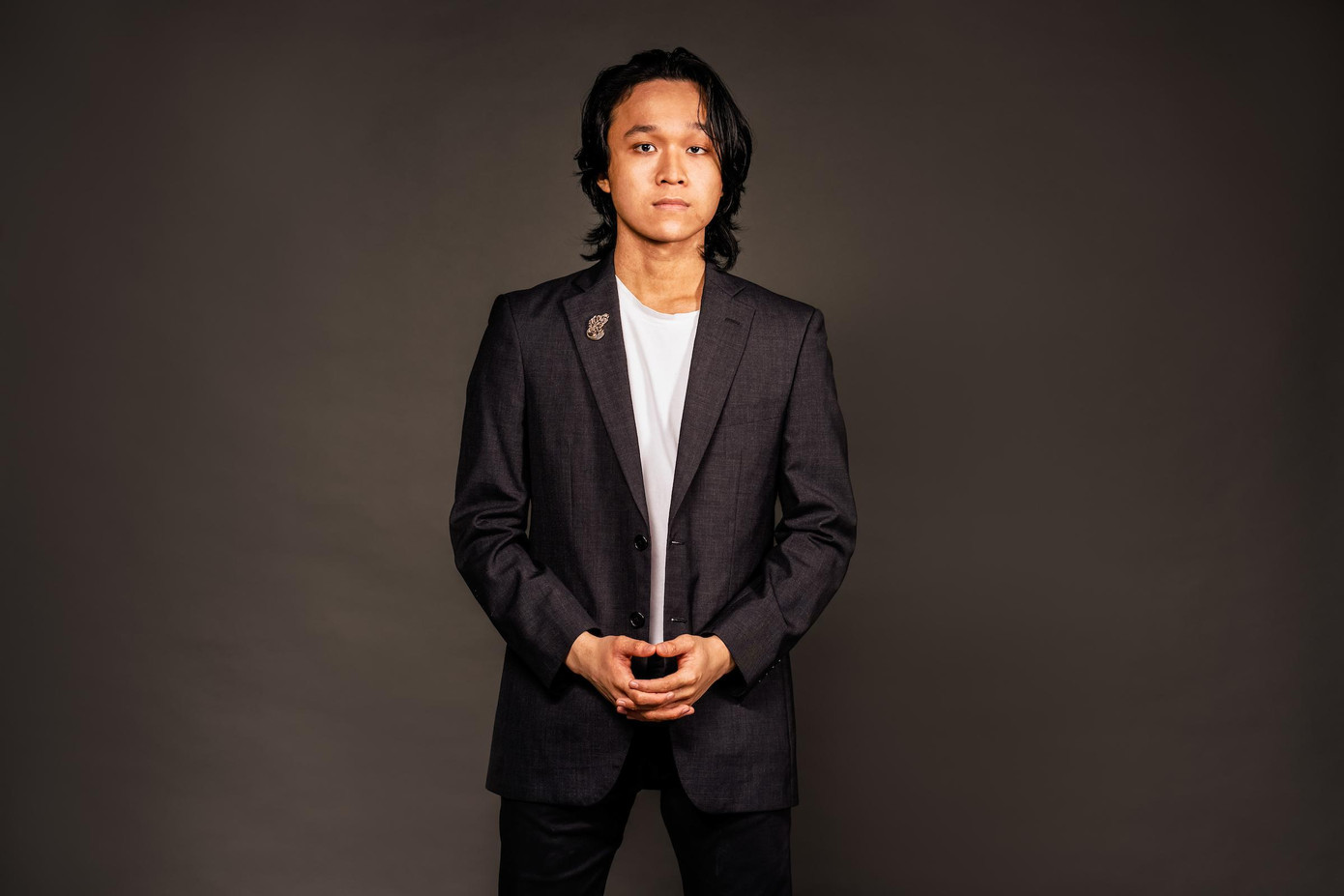 Tân cử nhân Ngôn ngữ Phan Trung Kiên tận dụng quãng thời gian học đại học phát triển các kỹ năng sẵn sàng làm việc để đi làm ngay sau khi tốt nghiệp.