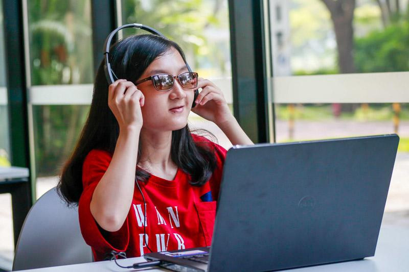 Sinh viên Nguyễn Thị Thanh Vinh nhận Học bổng Chắp cánh ước mơ của RMIT năm 2018 và đang theo học ngành Cử nhân Ngôn ngữ.