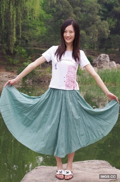 Cách đây không lâu có tin đồn về việc hẹn hò giữa Tập Minh Trạch và Liang Yezhong, con trai của chủ tập đoàn Sany – một trong những nhân vật giàu nhất Trung Quốc. Tuy nhiên, thông tin này không được đại diện hai bên gia đình xác nhận. Cách đây không lâu có tin đồn về việc hẹn hò giữa Tập Minh Trạch và Liang Yezhong, con trai của chủ tập đoàn Sany – một trong những nhân vật giàu nhất Trung Quốc. Tuy nhiên, thông tin này không được đại diện hai bên gia đình xác nhận