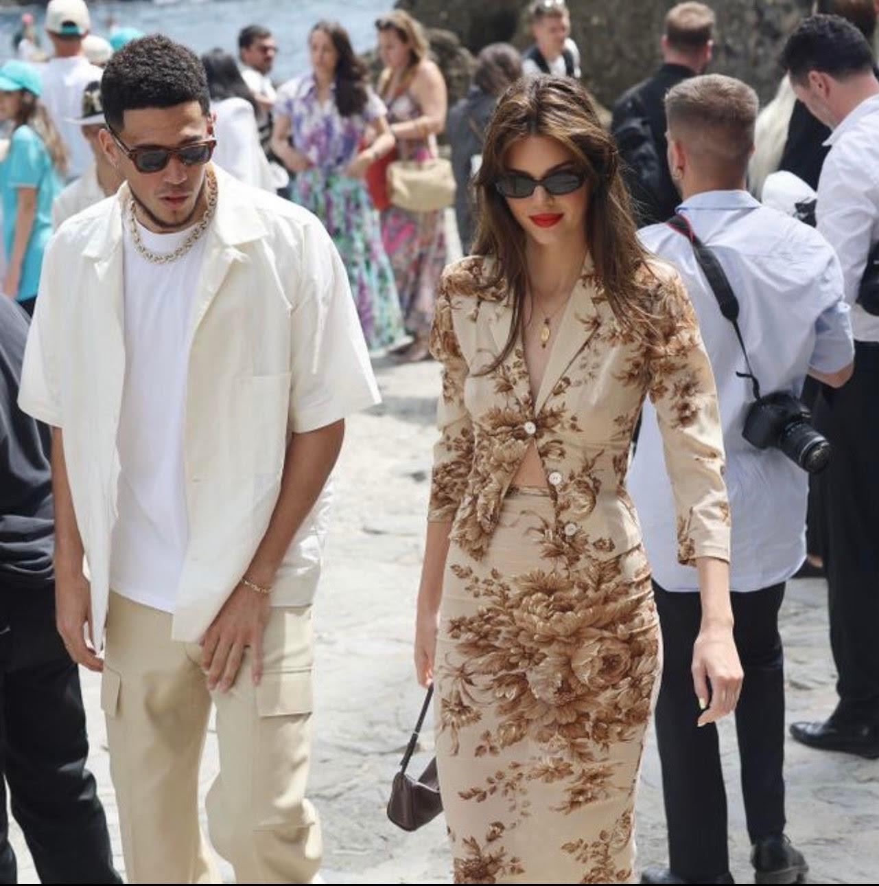 Vừa cực tình cảm tháng trước khi đi đám cưới nhà đàng gái, cặp đôi đã có tin đồn "toang". Vừa cực tình cảm tháng trước khi đi đám cưới nhà đàng gái, cặp đôi đã có tin đồn "toang".