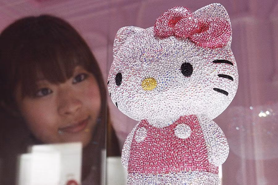 Giờ đây thì Sanrio có thể bán mọi thứ liên quan đến Hello Kitty.