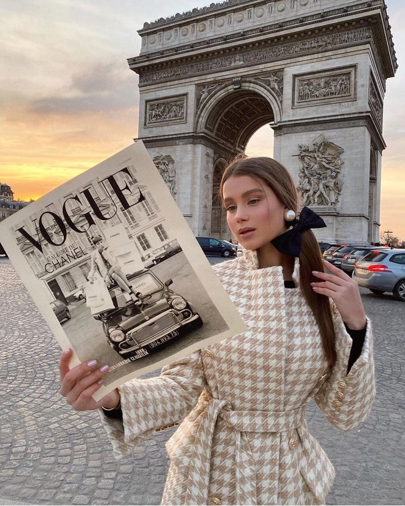 Make-up có thể qua loa nhưng chăm sóc da là cơ bản, thiết yếu. Make-up có thể qua loa nhưng chăm sóc da là cơ bản, thiết yếu.